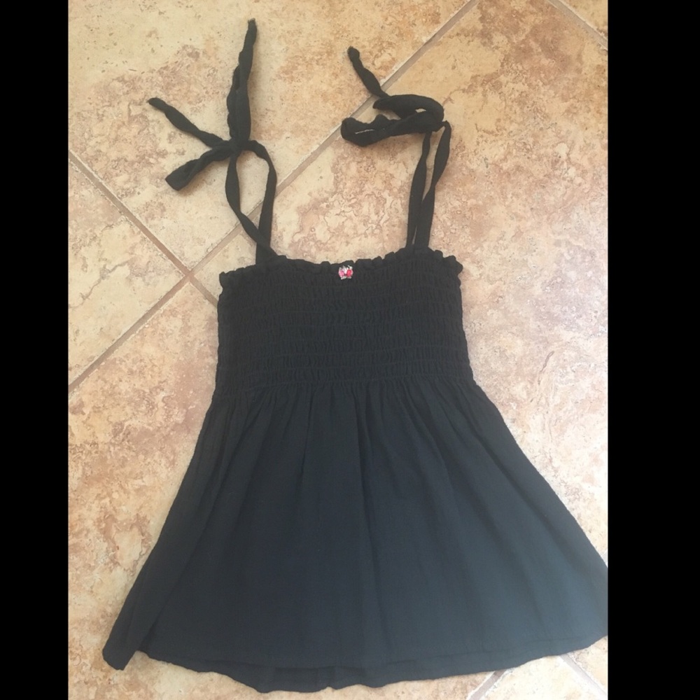 Tube top with straps